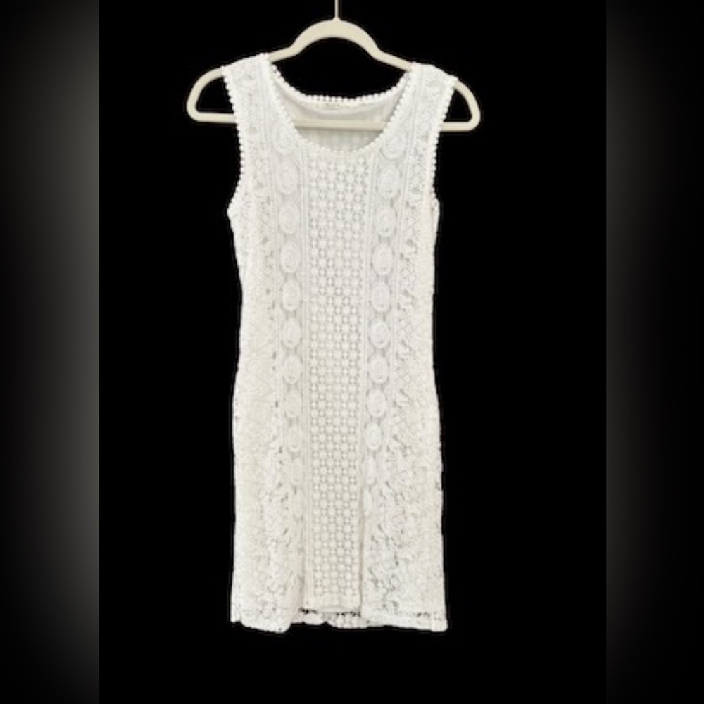 Crochet lace sleeveless dress